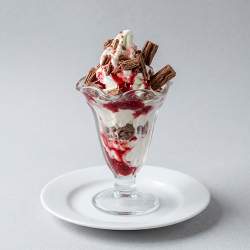 Raspberry Whippy Sundae 